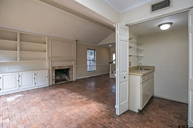 $510,000 | 3712-3714 Colony Park Drive, Tyler, TX 75701