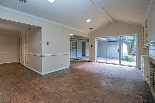 $510,000 | 3712-3714 Colony Park Drive, Tyler, TX 75701