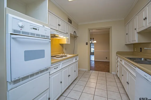 $510,000 | 3712-3714 Colony Park Drive, Tyler, TX 75701