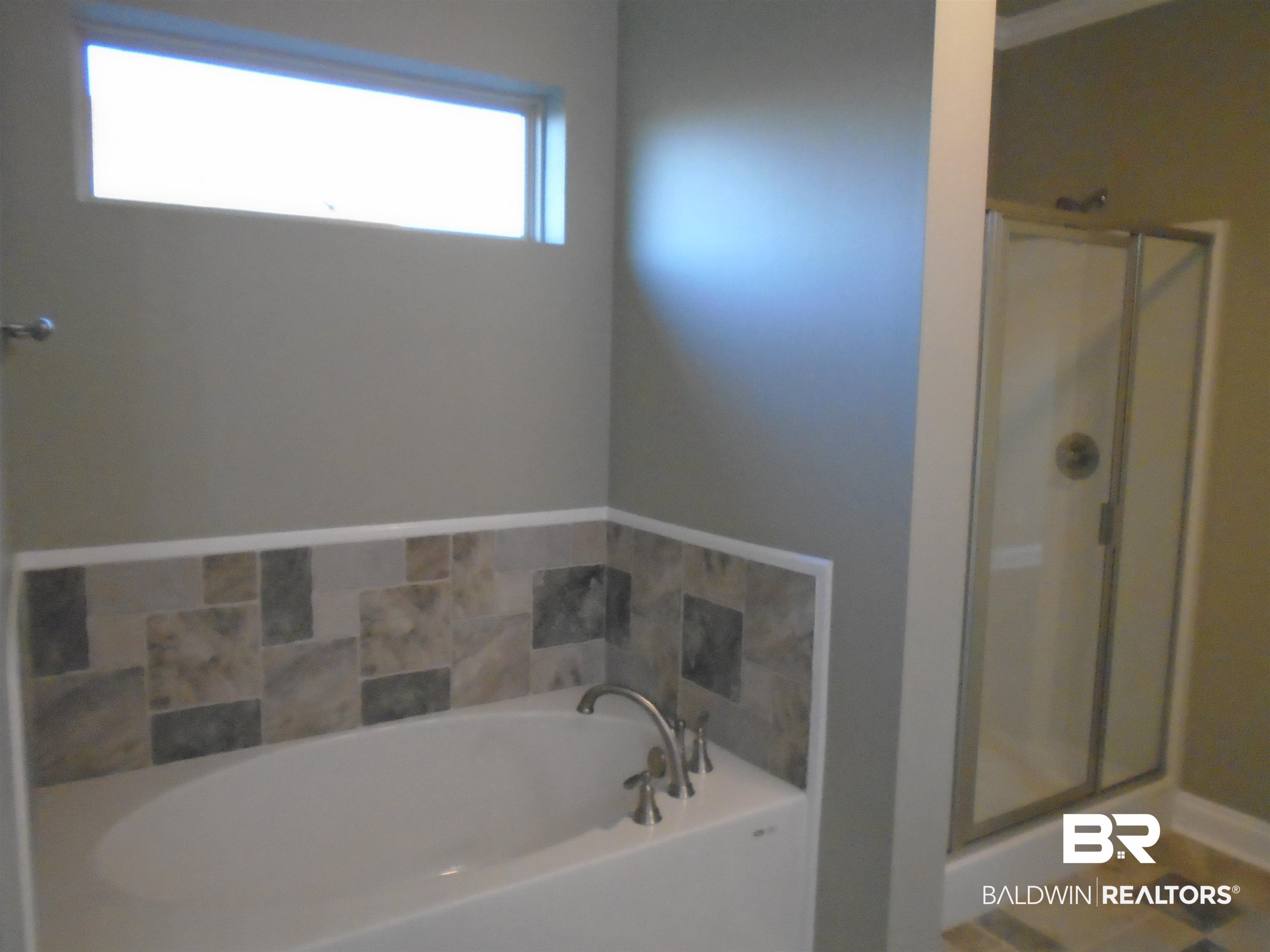 9967 Bridgewater Drive Theodore, AL 36582 - Photo 25 of 34 Tiled soaking tub