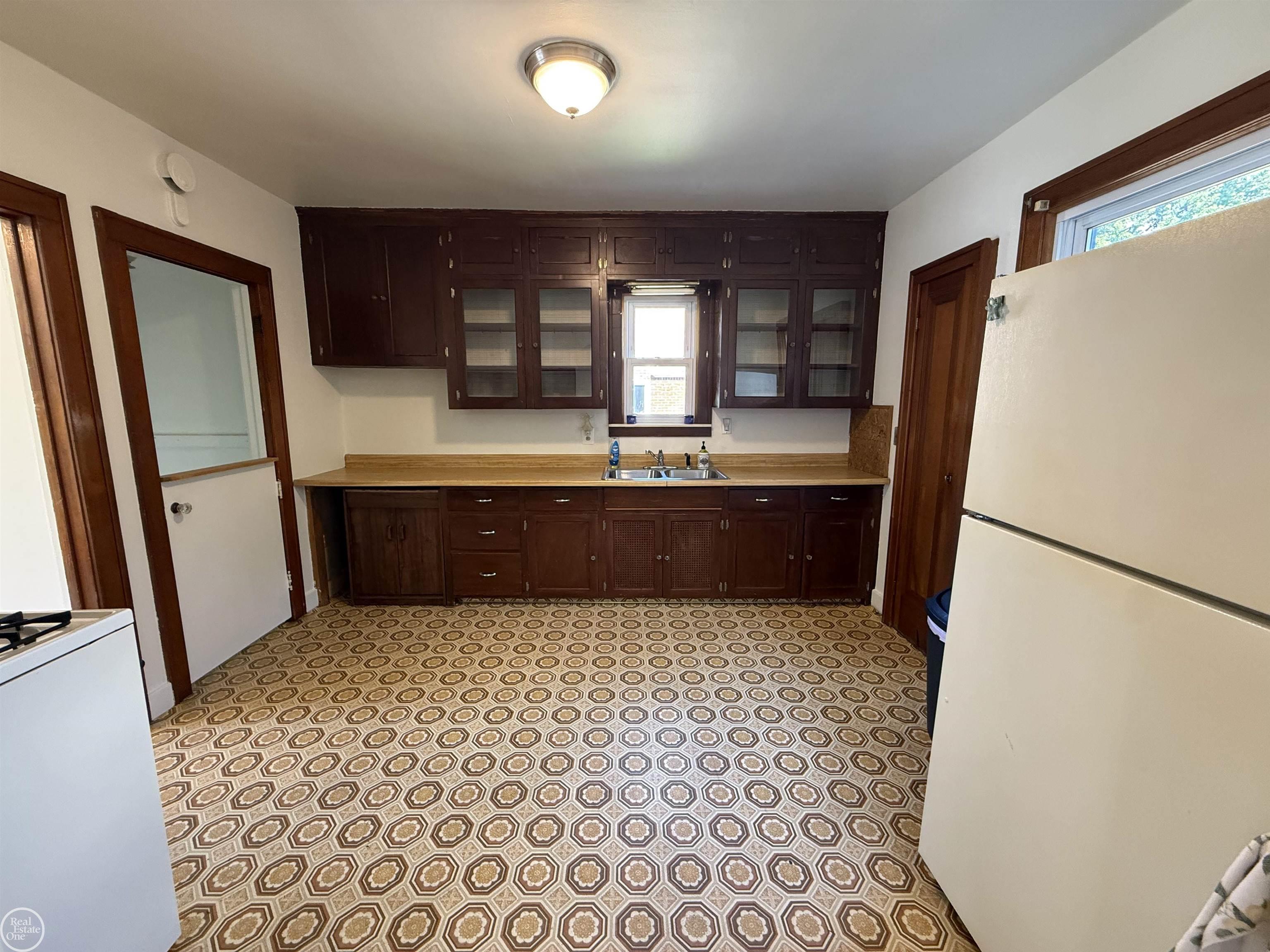 33 High Street Mount Clemens, MI 48043 - Photo 6 of 28