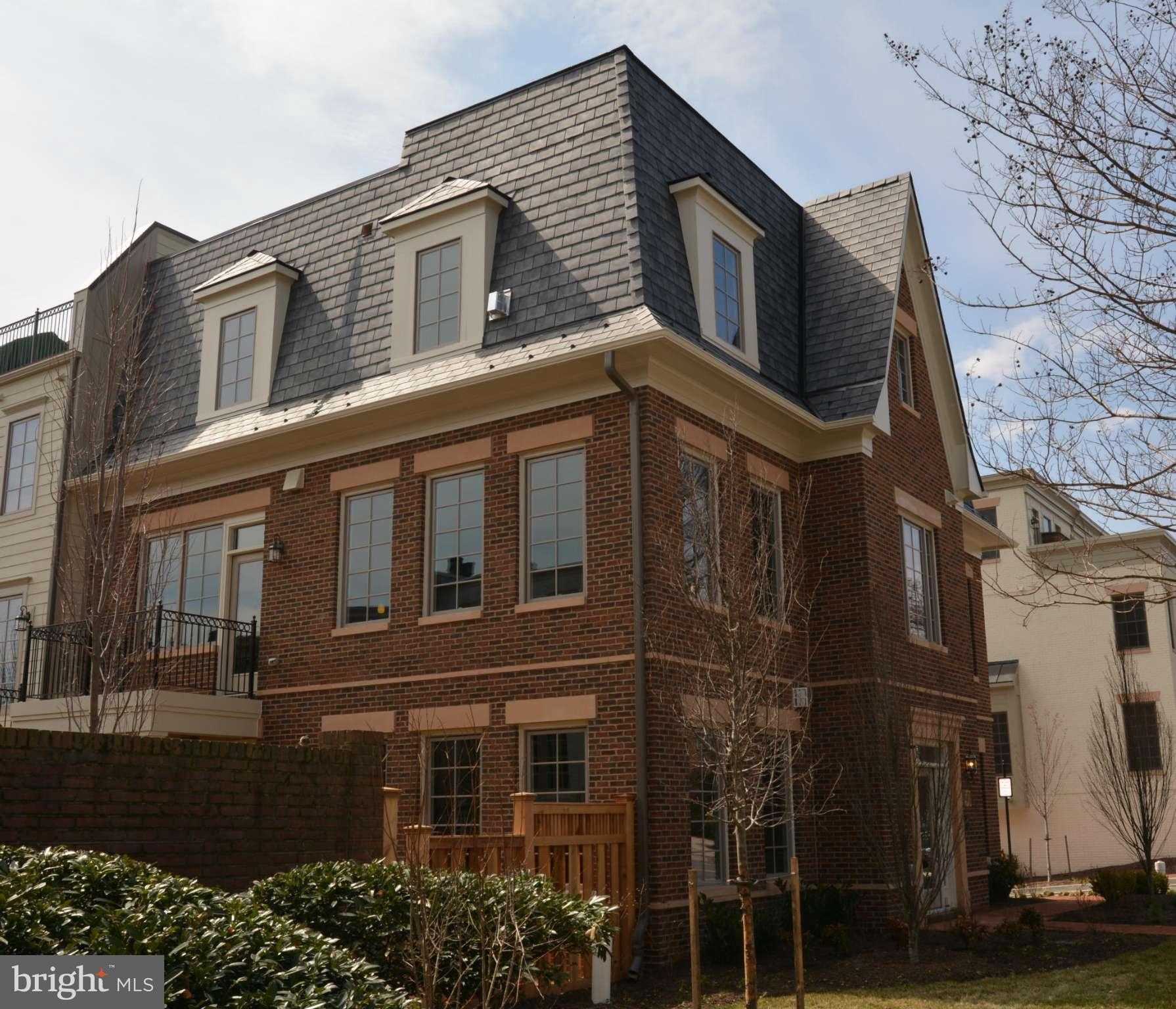 1413 Ridgeview Way Washington, DC 20007 - Photo 3 of 19 Exterior (General)