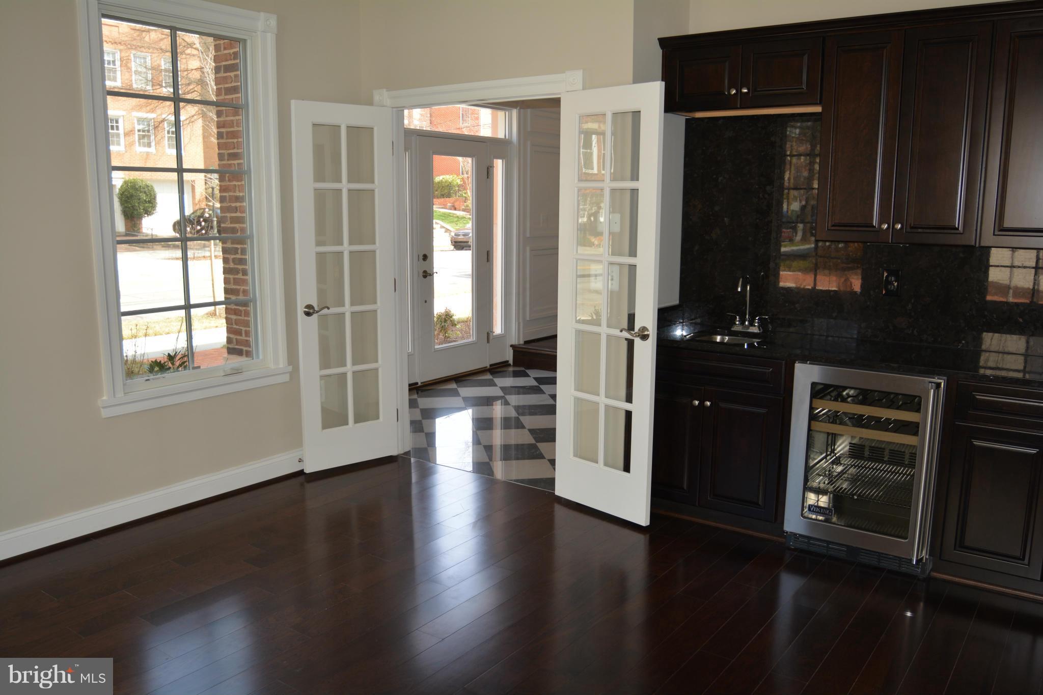 1413 Ridgeview Way Washington, DC 20007 - Photo 5 of 19 Study