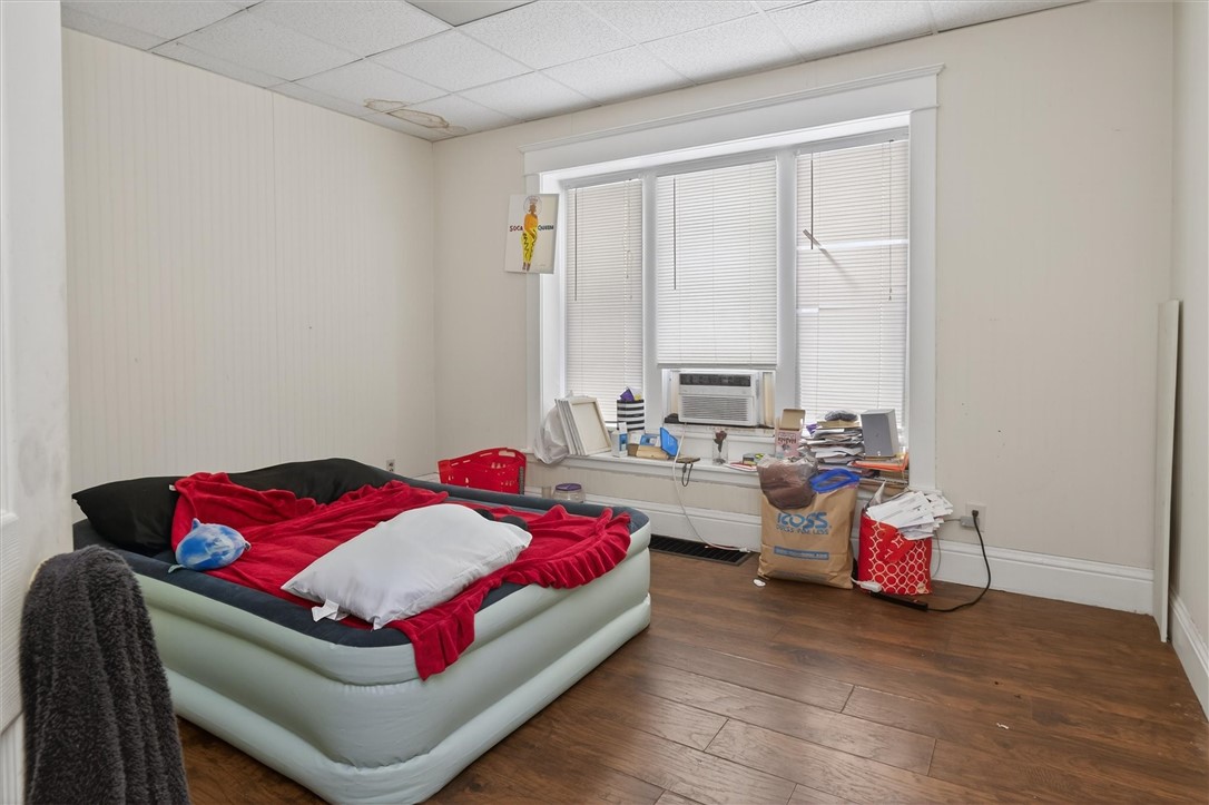 88 Gardiner Avenue Rochester, NY 14611 - Photo 17 of 30