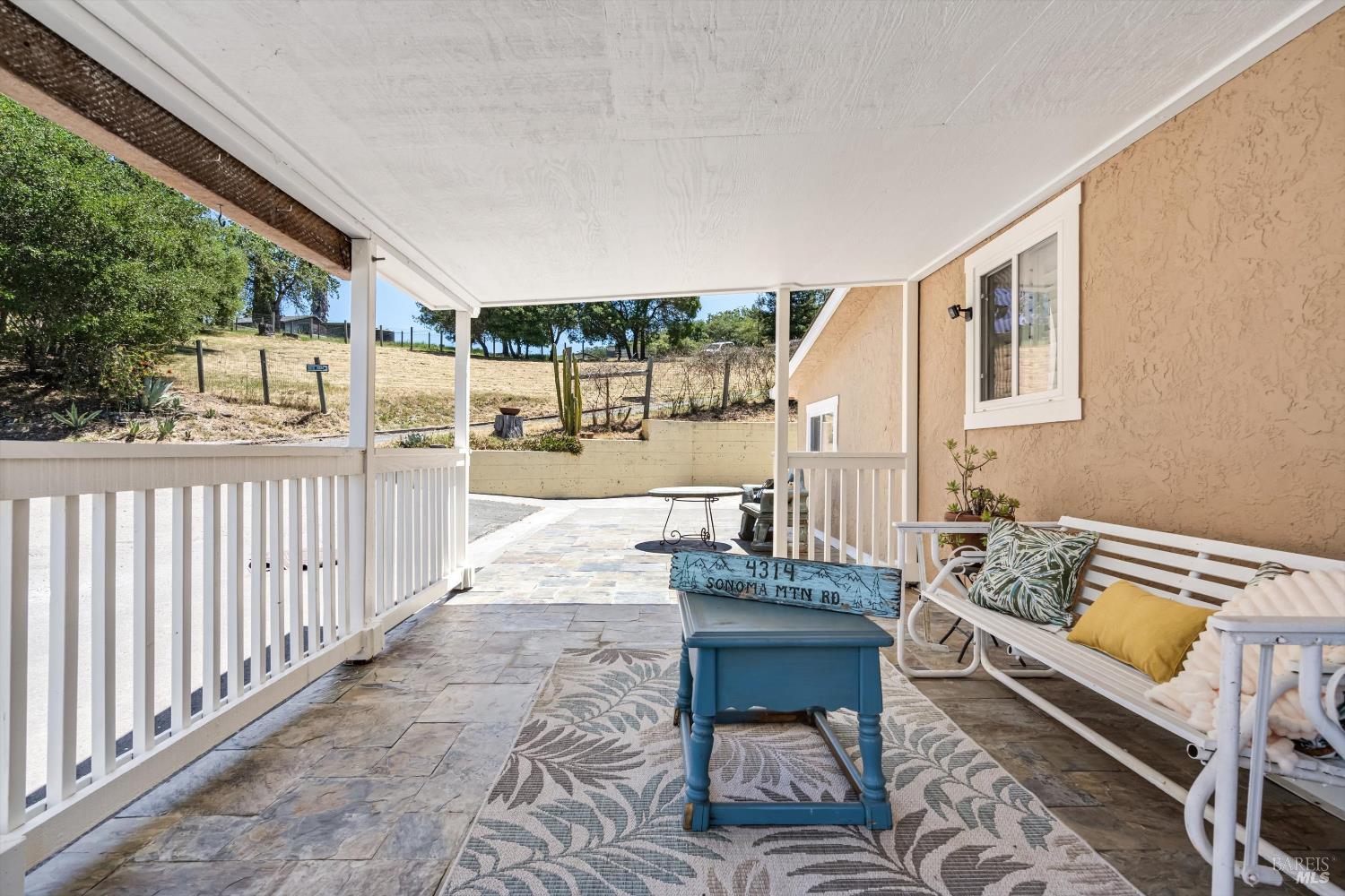 4314 Sonoma Mountain Road Santa Rosa, CA 95404 - Photo 4 of 30