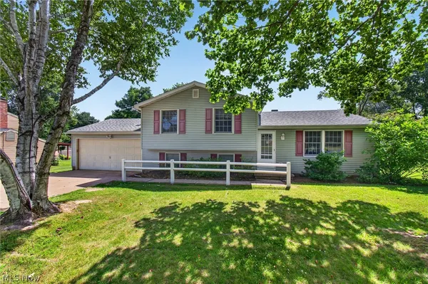 $249,900 | 3110 Bronco Drive, Clinton, OH 44216