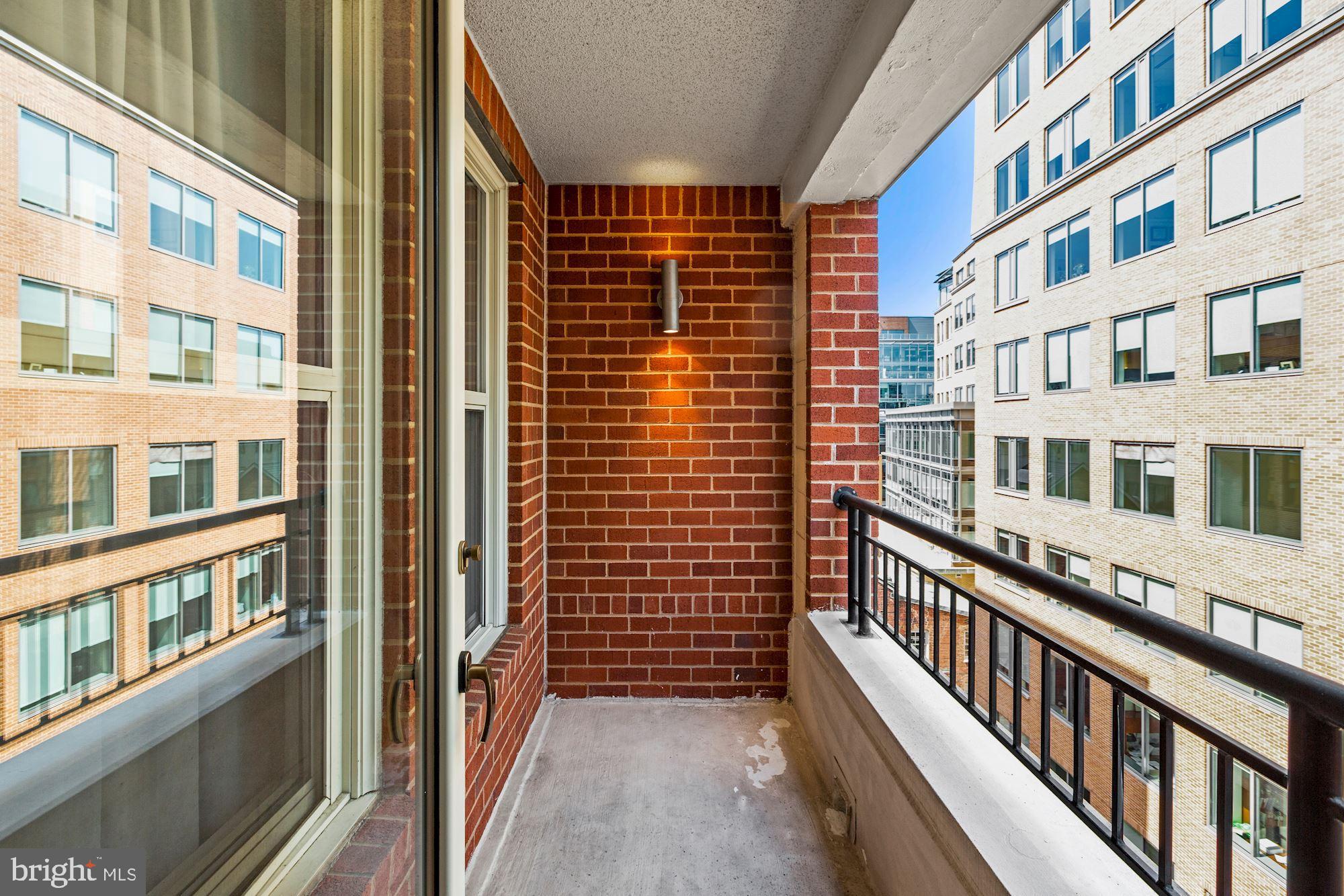 915 E Street Northwest, Unit 1002 Washington, DC 20004 - Photo 16 of 16