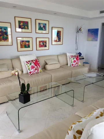 $7,950 | 1121 Crandon Boulevard, Unit F1107, Key Biscayne, FL 33149