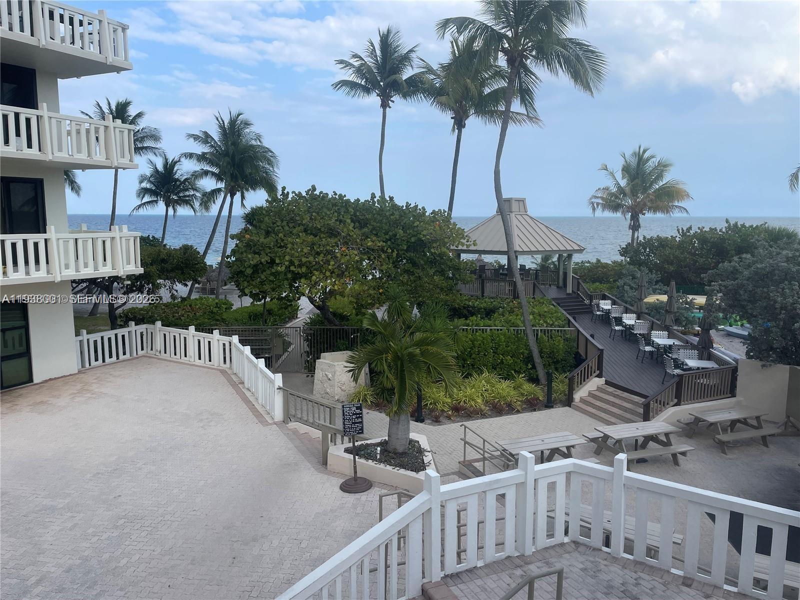 1121 Crandon Boulevard, Unit F1107 Key Biscayne, FL 33149 - Photo 14 of 19