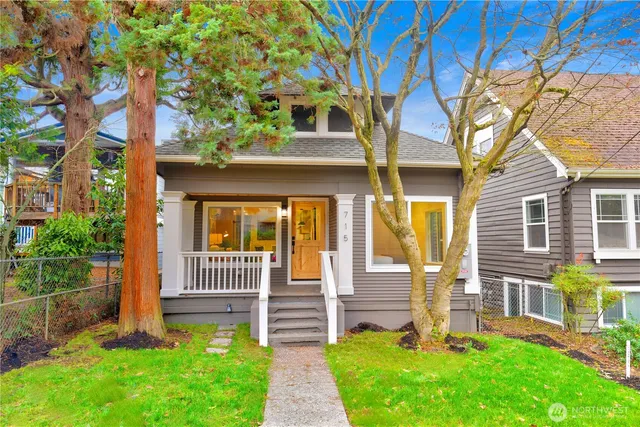$950,000 | 715 27th Avenue, Seattle, WA 98122