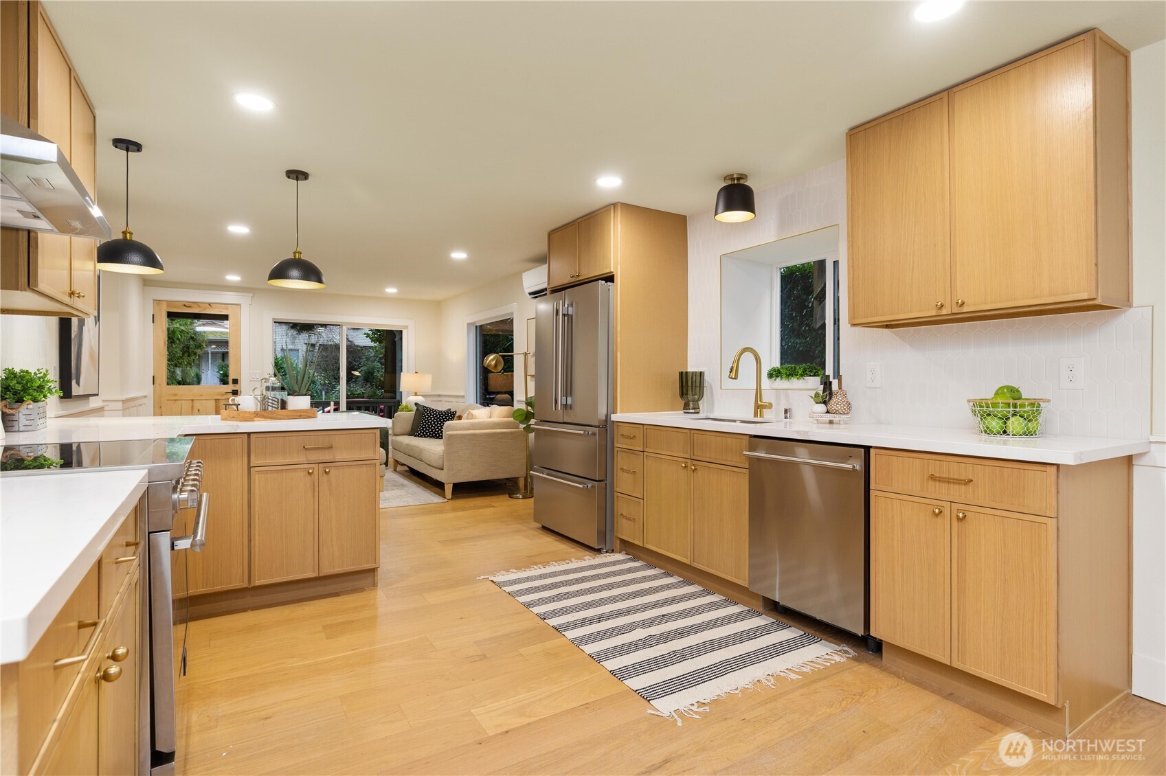 715 27th Avenue Seattle, WA 98122 - Photo 9 of 32