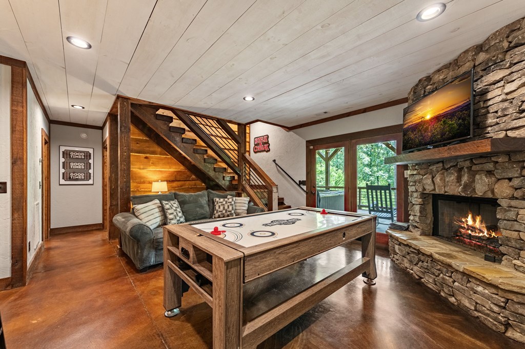 215 Twin Creeks Blue Ridge, GA 30513 - Photo 38 of 49 Gallery Image 38