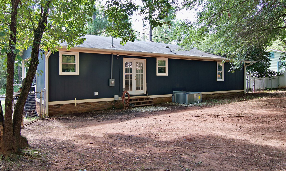 906 North Major Road Belton, SC 29627 - Photo 25 of 34