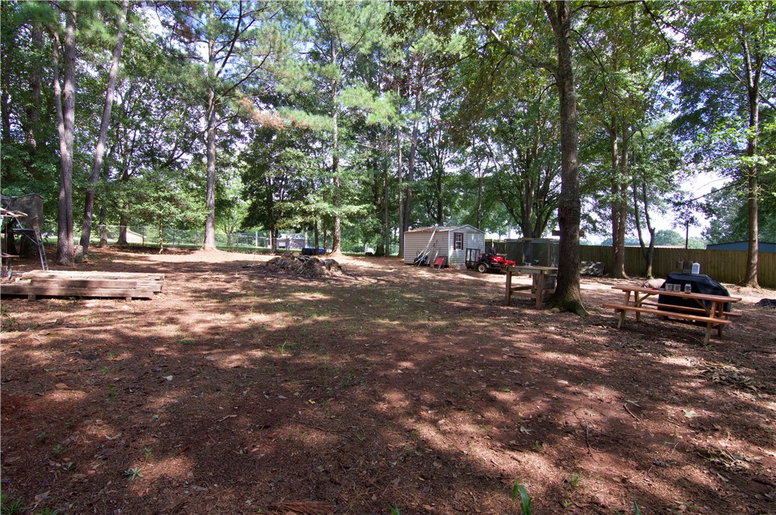 906 North Major Road Belton, SC 29627 - Photo 30 of 34