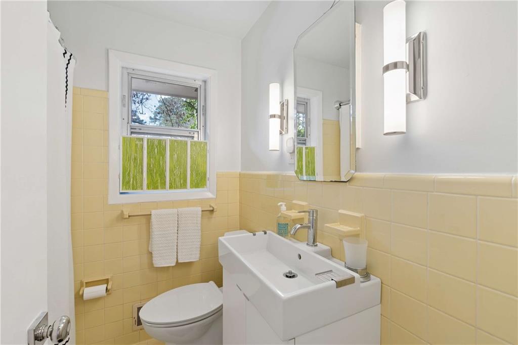 2478 Woodacres Road Northeast Atlanta, GA 30345 - Photo 19 of 31