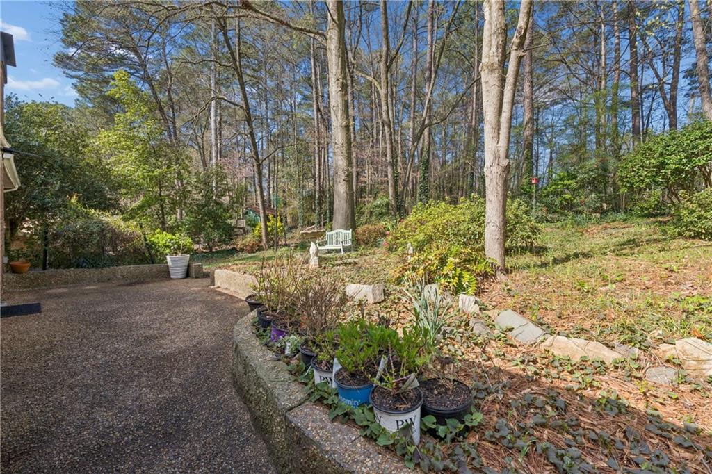 2478 Woodacres Road Northeast Atlanta, GA 30345 - Photo 24 of 31