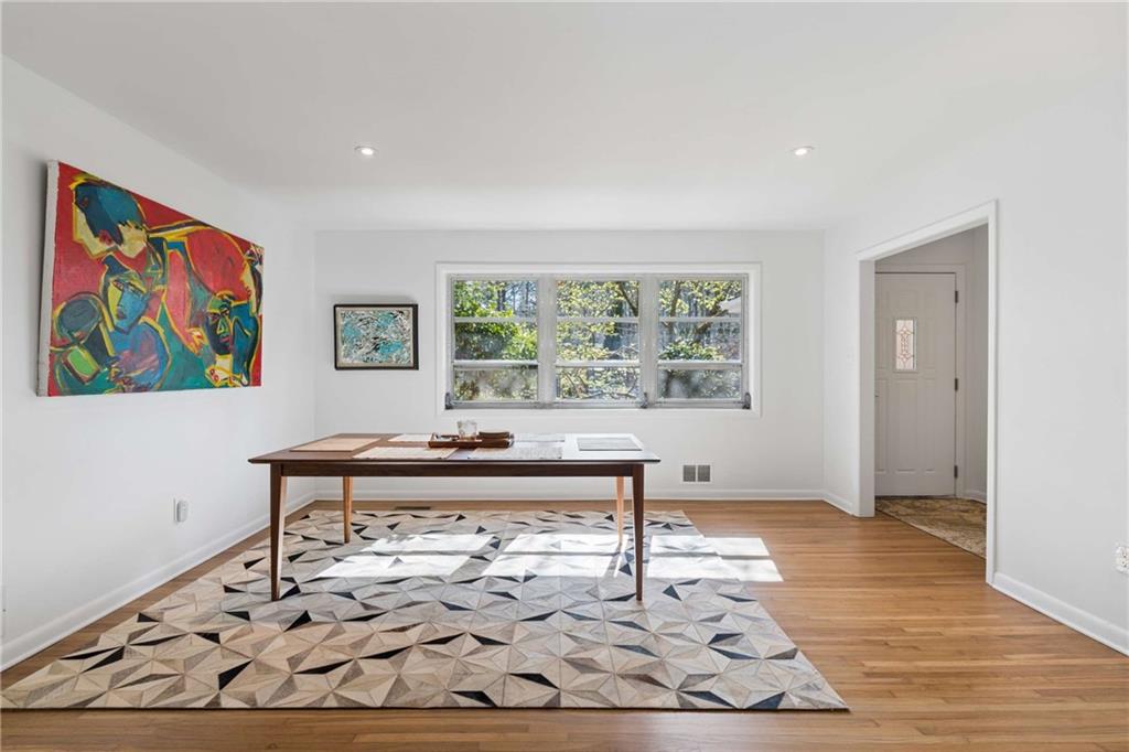 2478 Woodacres Road Northeast Atlanta, GA 30345 - Photo 4 of 31