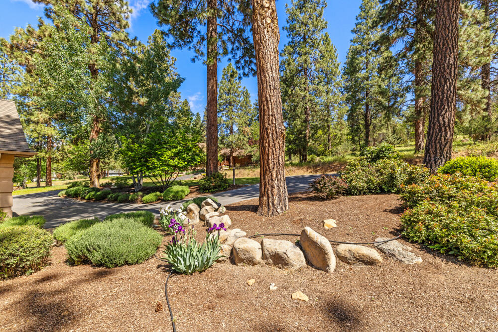 11756 Merganser Road Klamath Falls, OR 97601 - Photo 71 of 73 Mature Landscaping