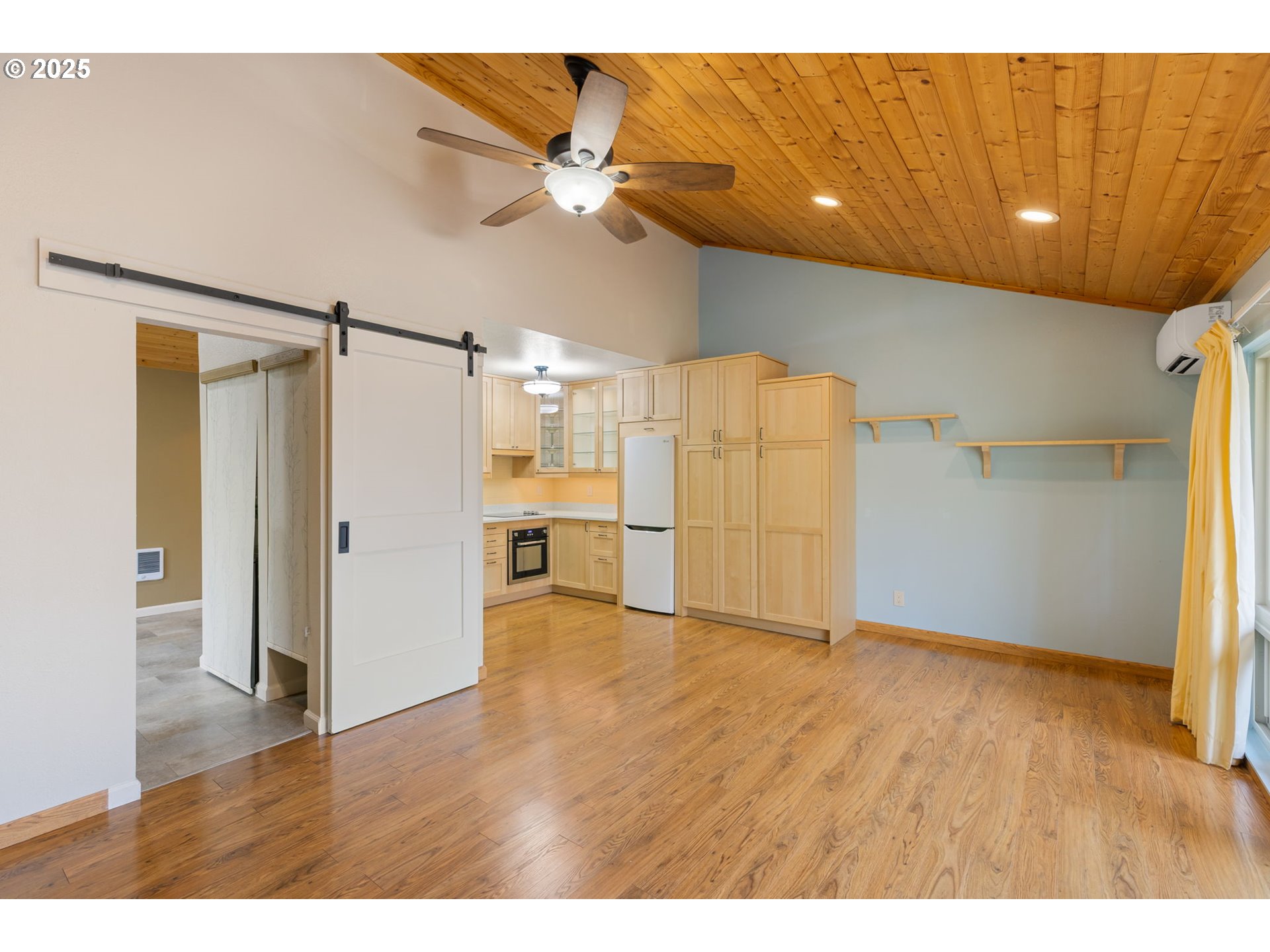 7734 Southwest Barnes Road, Unit A Portland, OR 97225 - Photo 5 of 37 Kitchen/Dining Room
