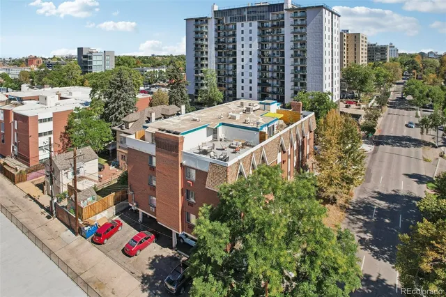 a picture of city view