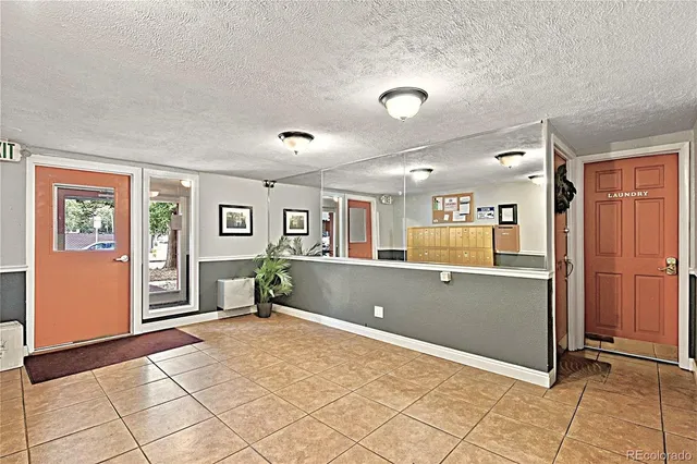 a view of livingroom with hardwood