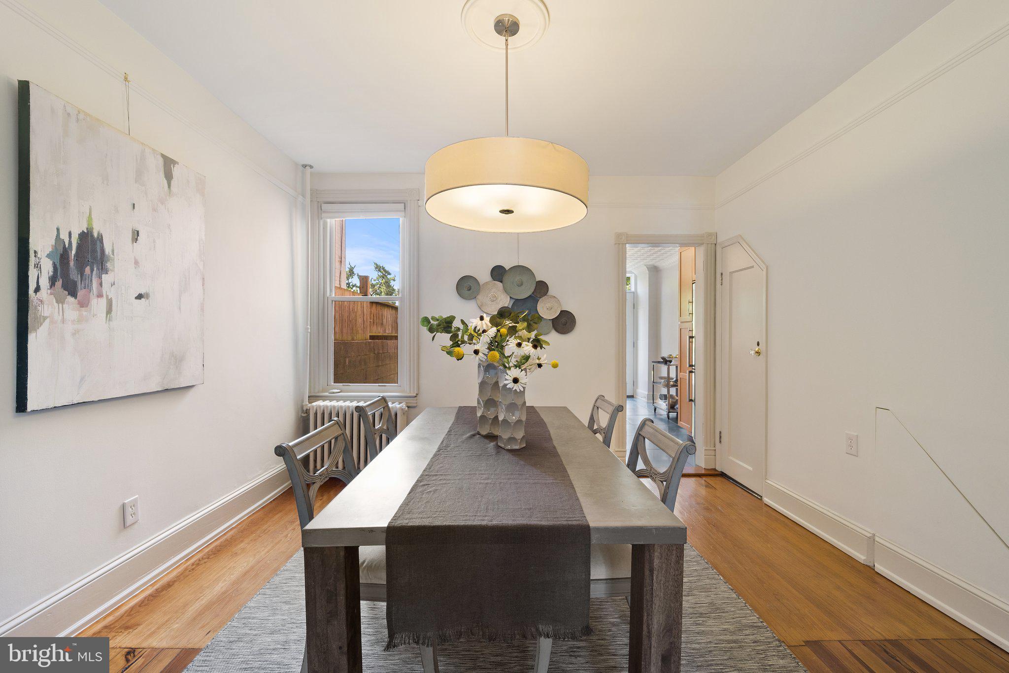 1415 E Street Southeast Washington, DC 20003 - Photo 7 of 32 Dining room