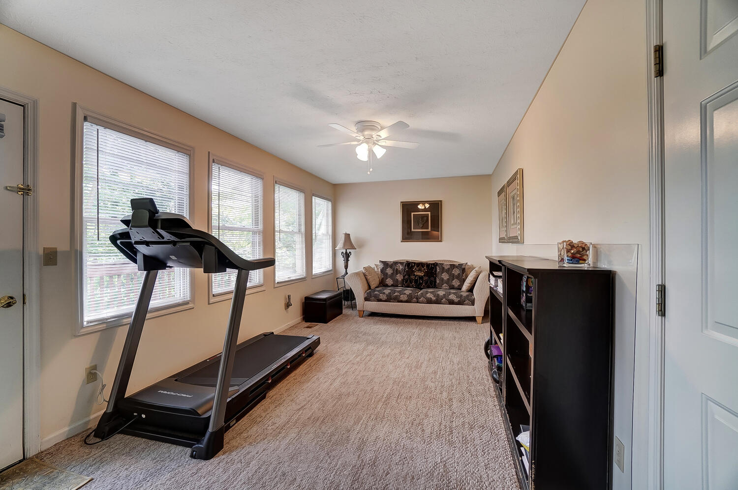1516 Ridgeview Circle East Springfield, OH 45504 - Photo 13 of 24