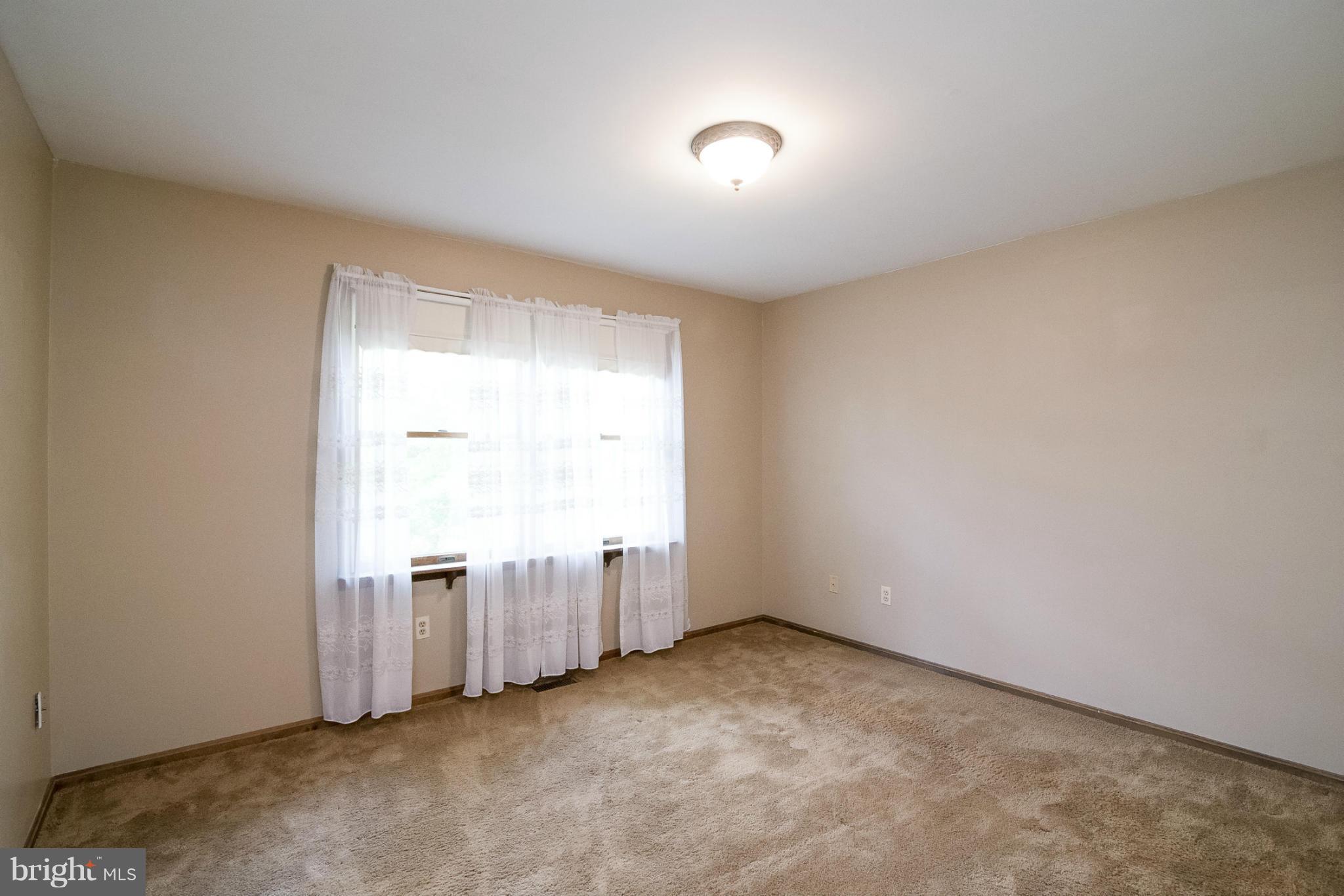 4132 Rinehart Road Westminster, MD 21158 - Photo 11 of 27 Bedroom