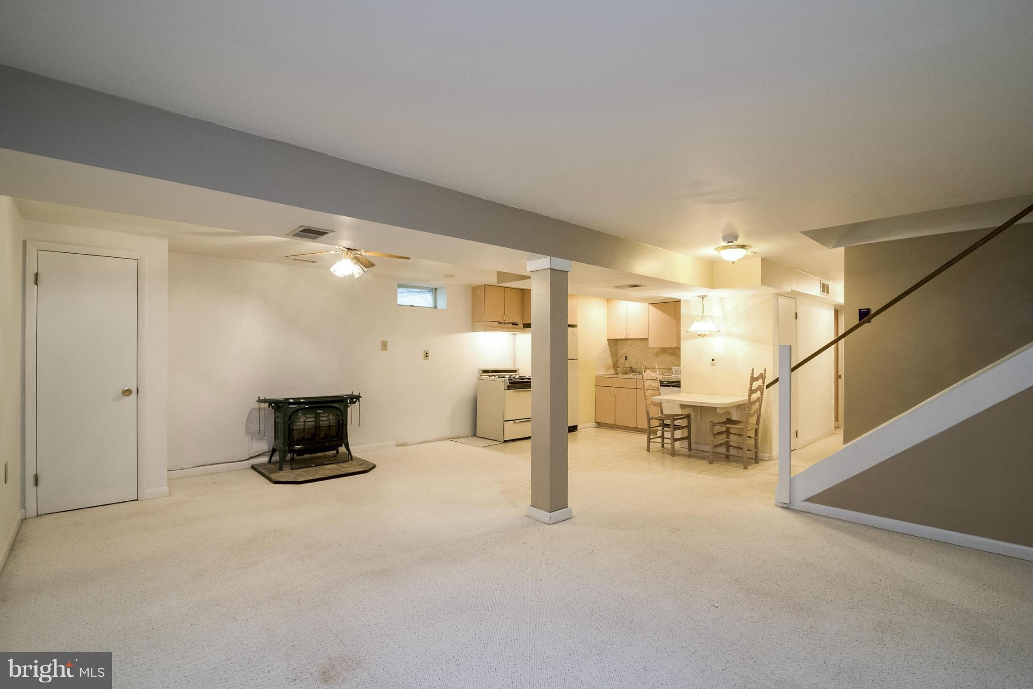 4132 Rinehart Road Westminster, MD 21158 - Photo 14 of 27 Family Room
