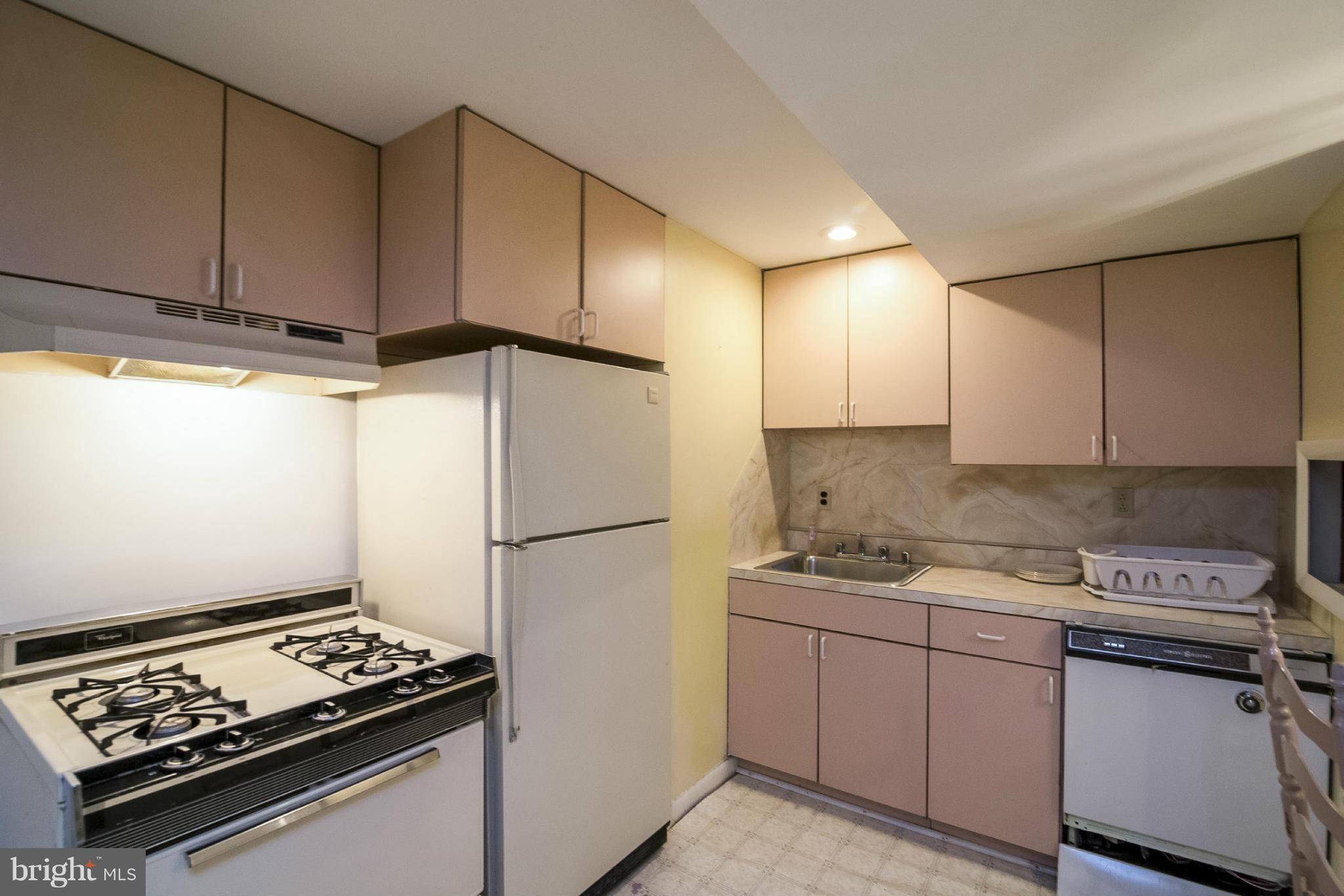 4132 Rinehart Road Westminster, MD 21158 - Photo 15 of 27 LL 2nd Kitchen-inlaw?