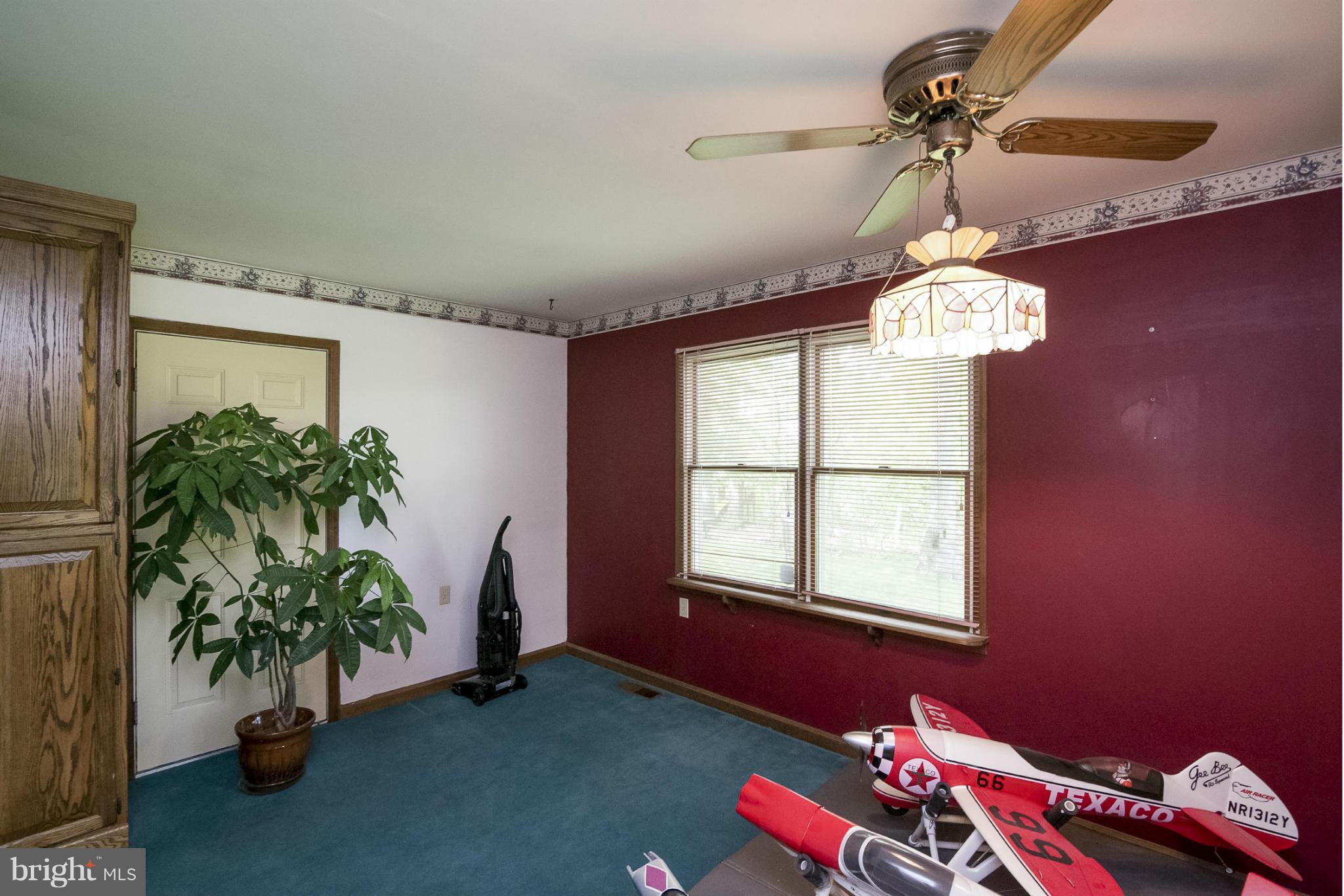 4132 Rinehart Road Westminster, MD 21158 - Photo 10 of 27 sitting room/den adjacent to mbr