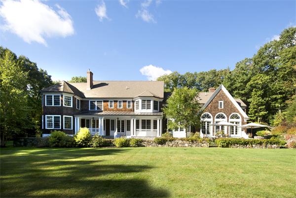 22 Pelham Road Weston, MA 02493 - Photo 1 of 25 Gallery Image 1