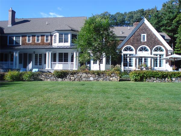 22 Pelham Road Weston, MA 02493 - Photo 3 of 25 Gallery Image 3