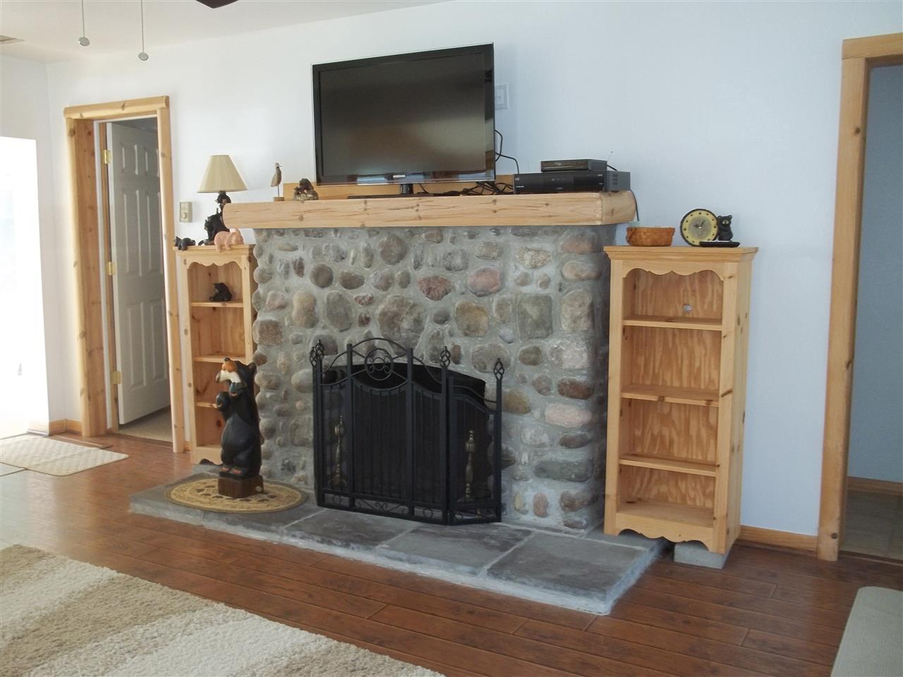 794 Kenyon Road Lupton, MI 48635 - Photo 3 of 15 1846421-2.JPG