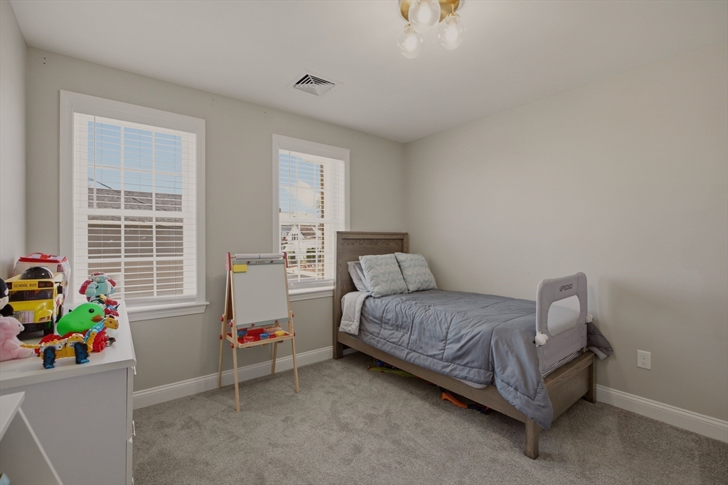 8 Princeton Circle Fall River, MA 02724 - Photo 29 of 41