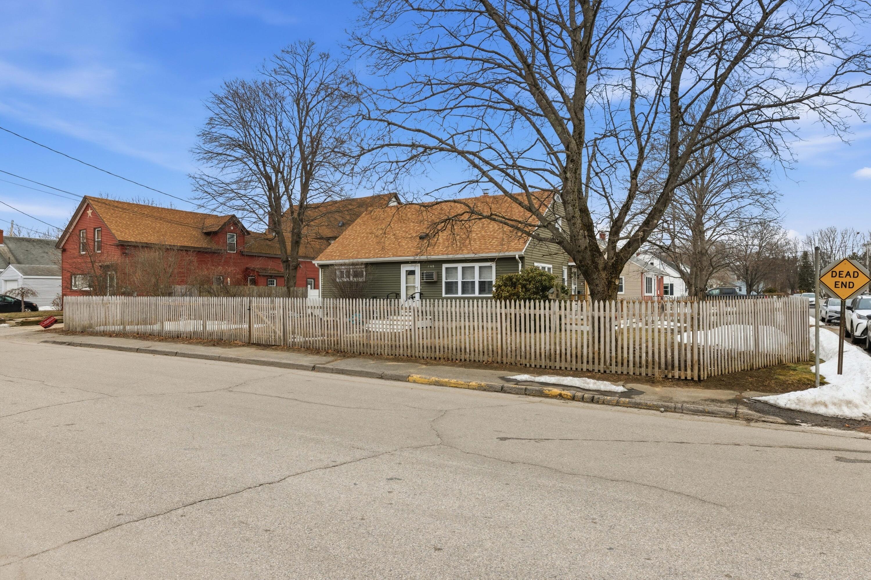 148 Prospect Street Biddeford, ME 04005 - Photo 3 of 23 3G0A8421