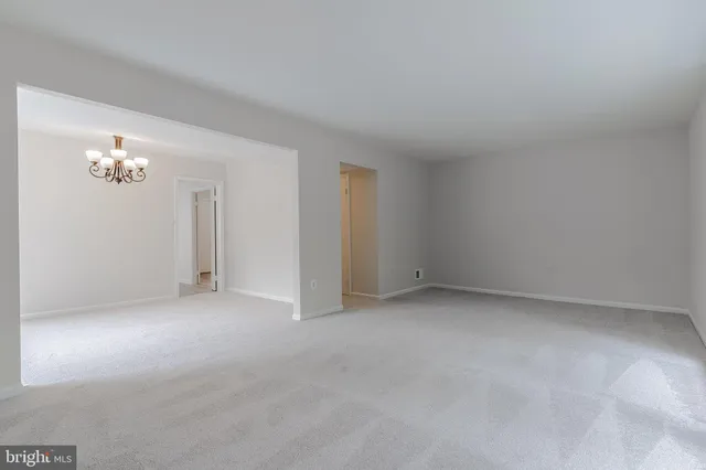 $2,800 | 3840 Persimmon Circle, Fairfax, VA 22031