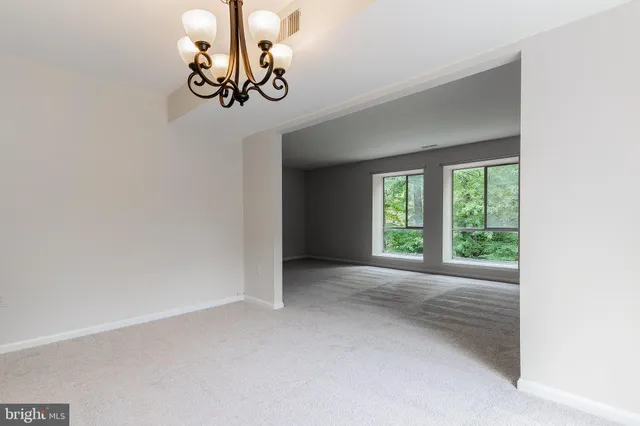 $2,800 | 3840 Persimmon Circle, Fairfax, VA 22031