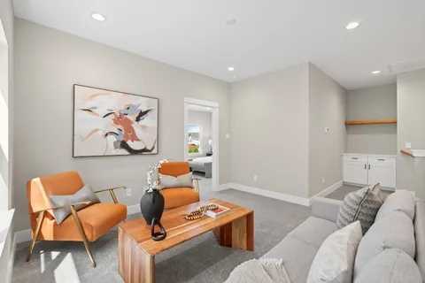 $319,900 | 5815 Highland Sun Lane, Houston, TX 77091