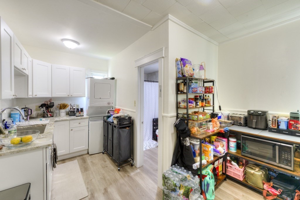 71 Esther Street Worcester, MA 01607 - Photo 23 of 40