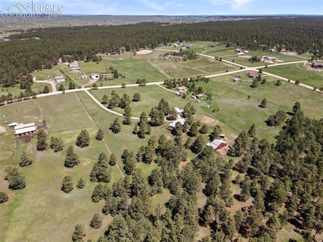 8415 Wildridge Road Colorado Springs, CO 80908 - Photo 5 of 48 Gallery Image 5