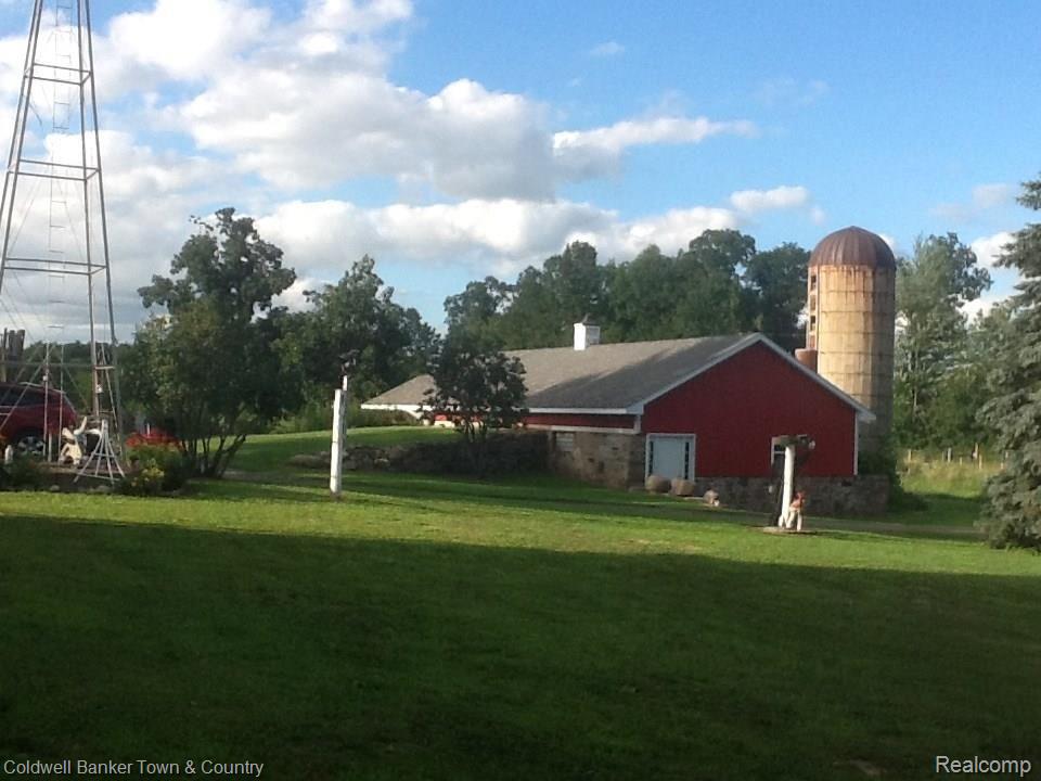 7810 Territorial Road Munith, MI 49259 - Photo 13 of 36 IMG_0228.JPG
