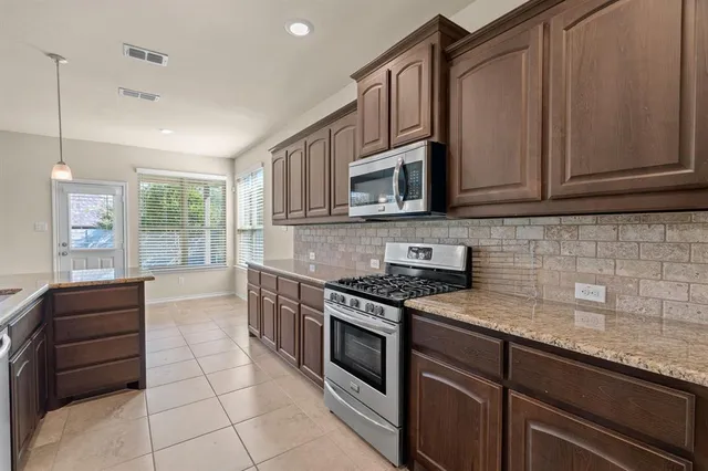 $429,900 | 1704 Sparrow Street, Argyle, TX 76226