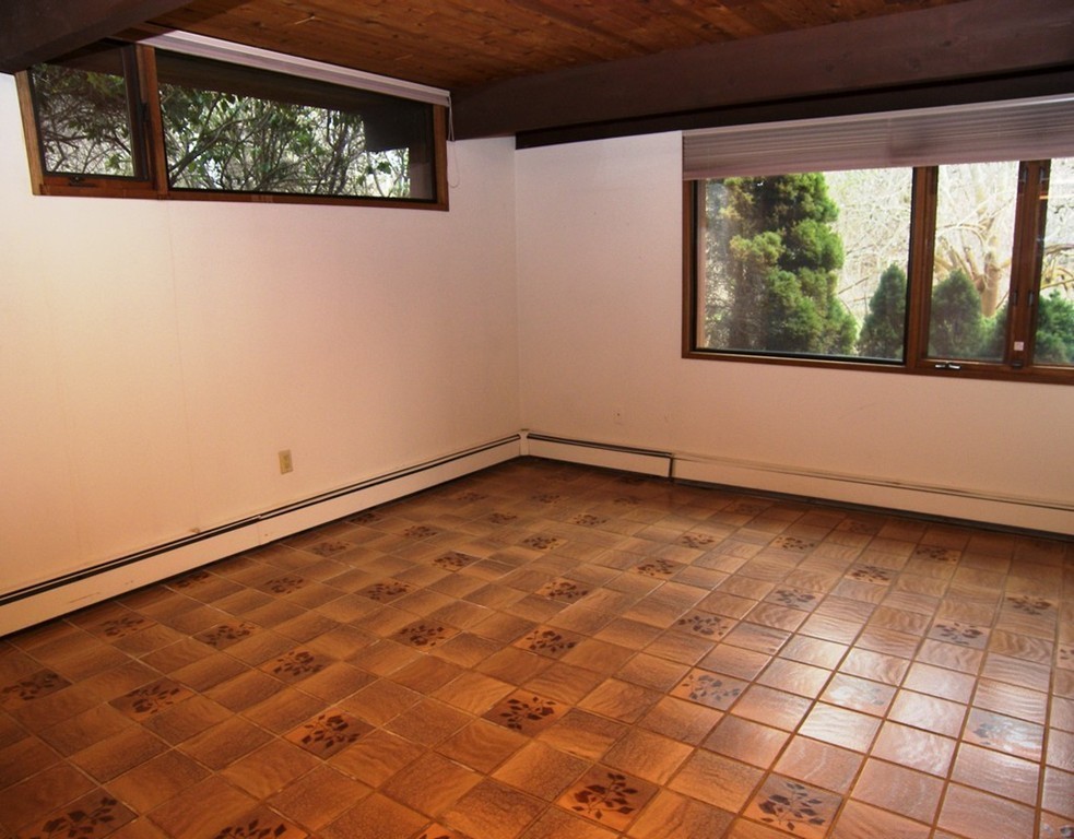 314 River Road Carlisle, MA 01741 - Photo 8 of 22 Gallery Image 8