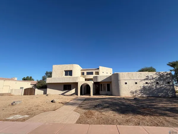 $480,000 | 6448 East Crabtree Place, Yuma, AZ 85365