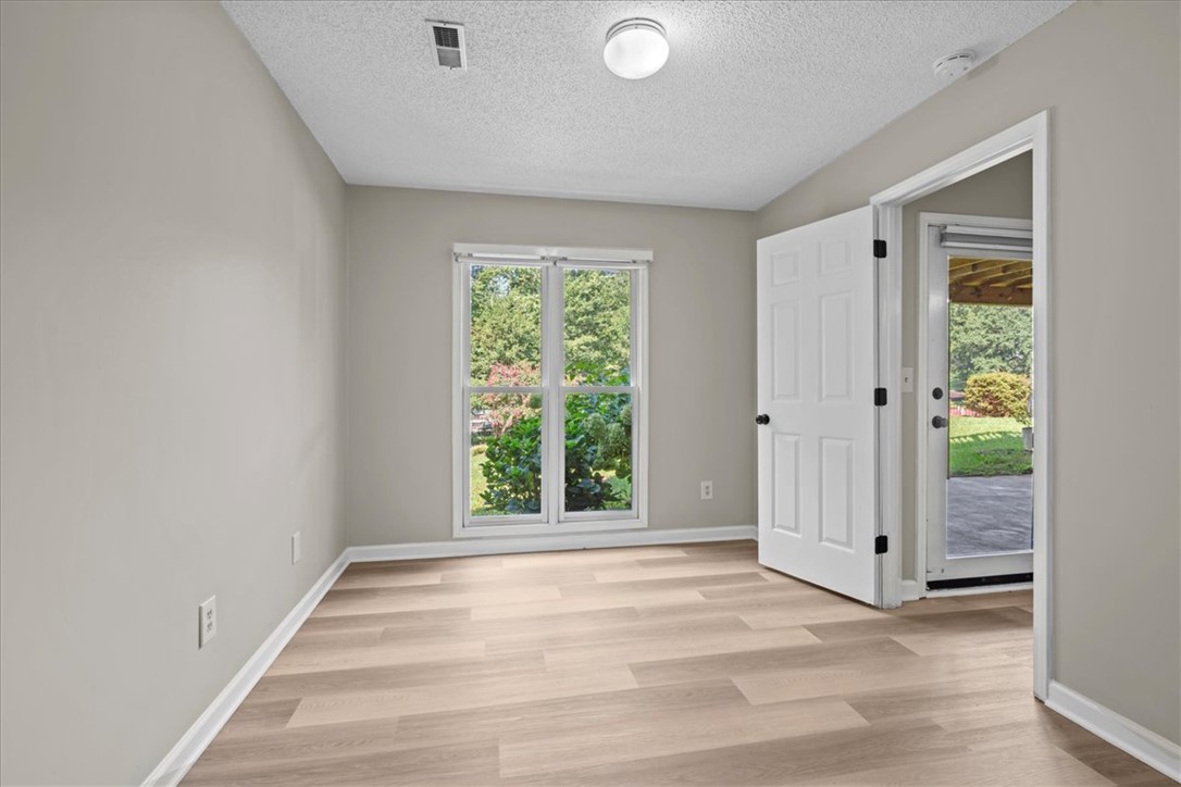 2017 Crystal Bay Court Seneca, SC 29672 - Photo 26 of 39 Office/guest room