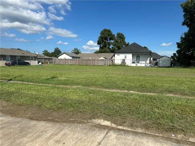 $69,000 | 3417 Marietta Street, Chalmette, LA 70043