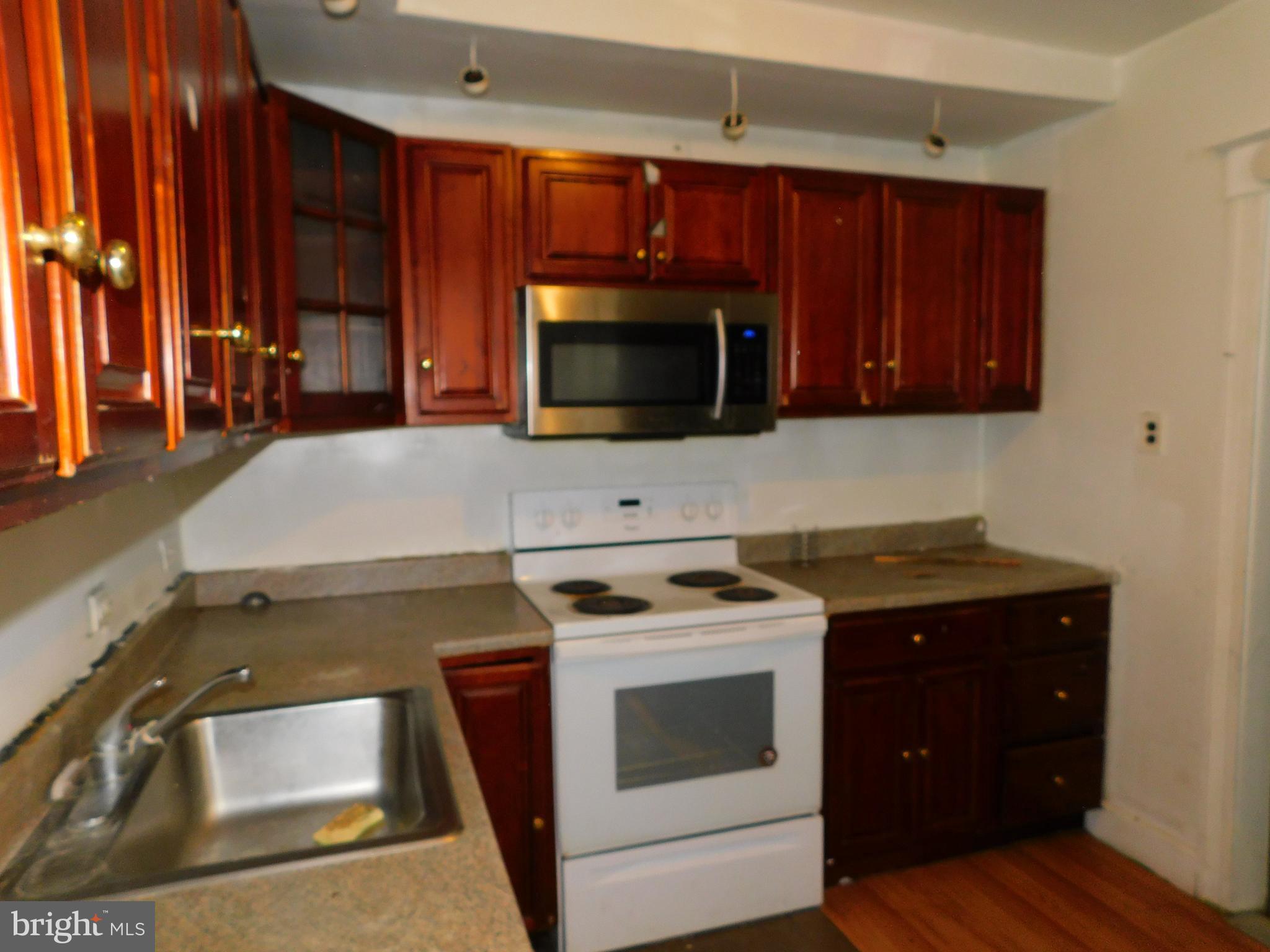 7232 Calvin Road Upper Darby, PA 19082 - Photo 7 of 9 Kitchen