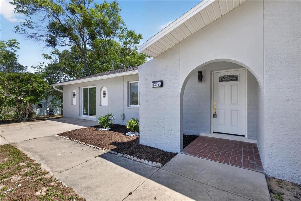 13095 Lawrence Street Spring Hill, FL 34609 - Photo 3 of 41