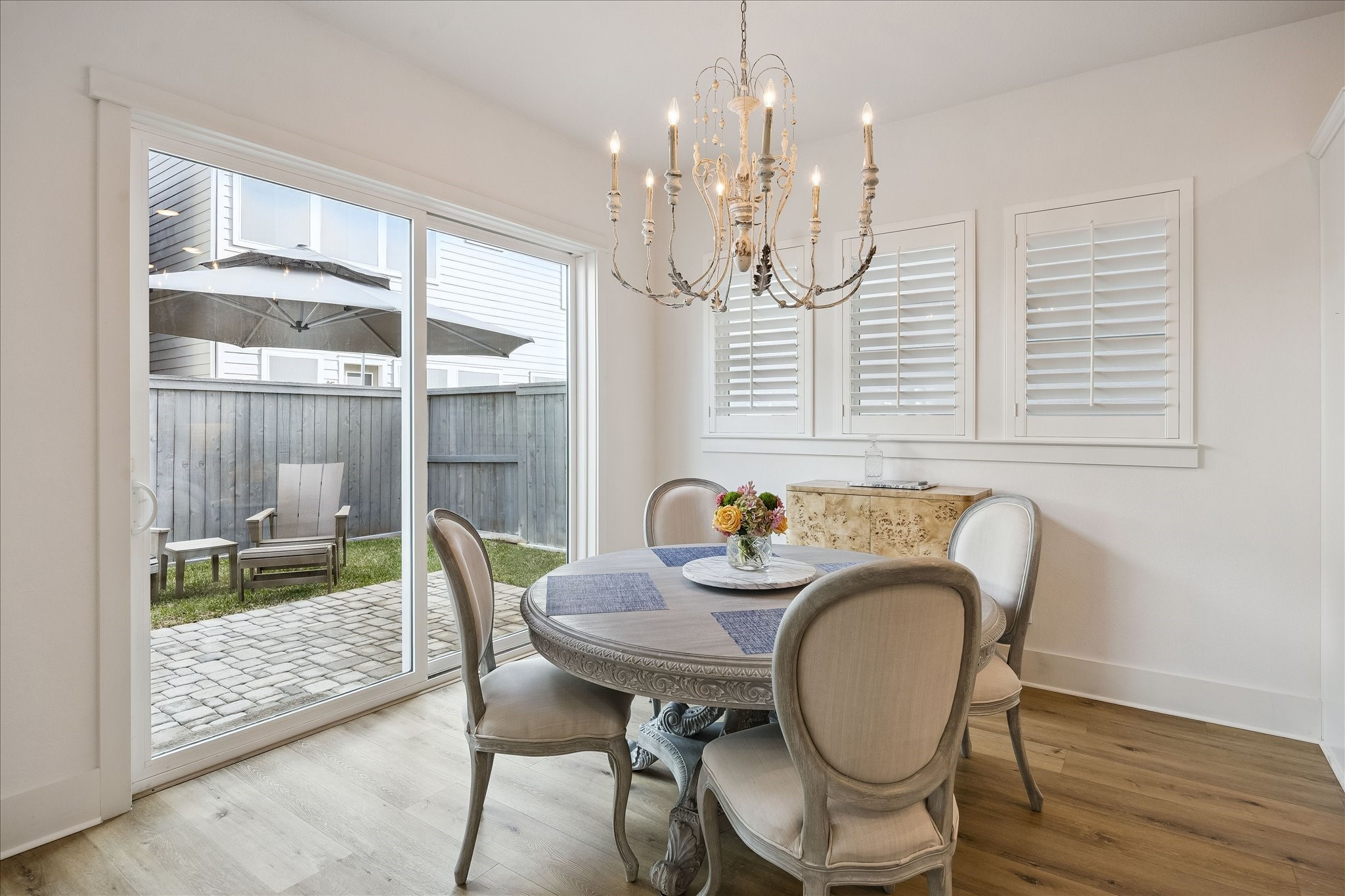 2512 Swang Pl. Houston, TX 77008 - Photo 12 of 46